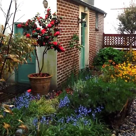 Eden Maison De Pecheur Traditionnelle Avec Jardin